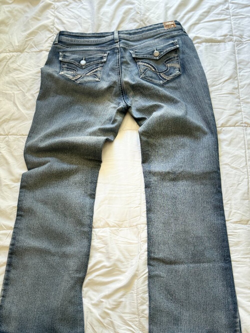 LEI Sophia Hipster Flare Jeans Size 17 Long Blue Stretch Denim Y2K
